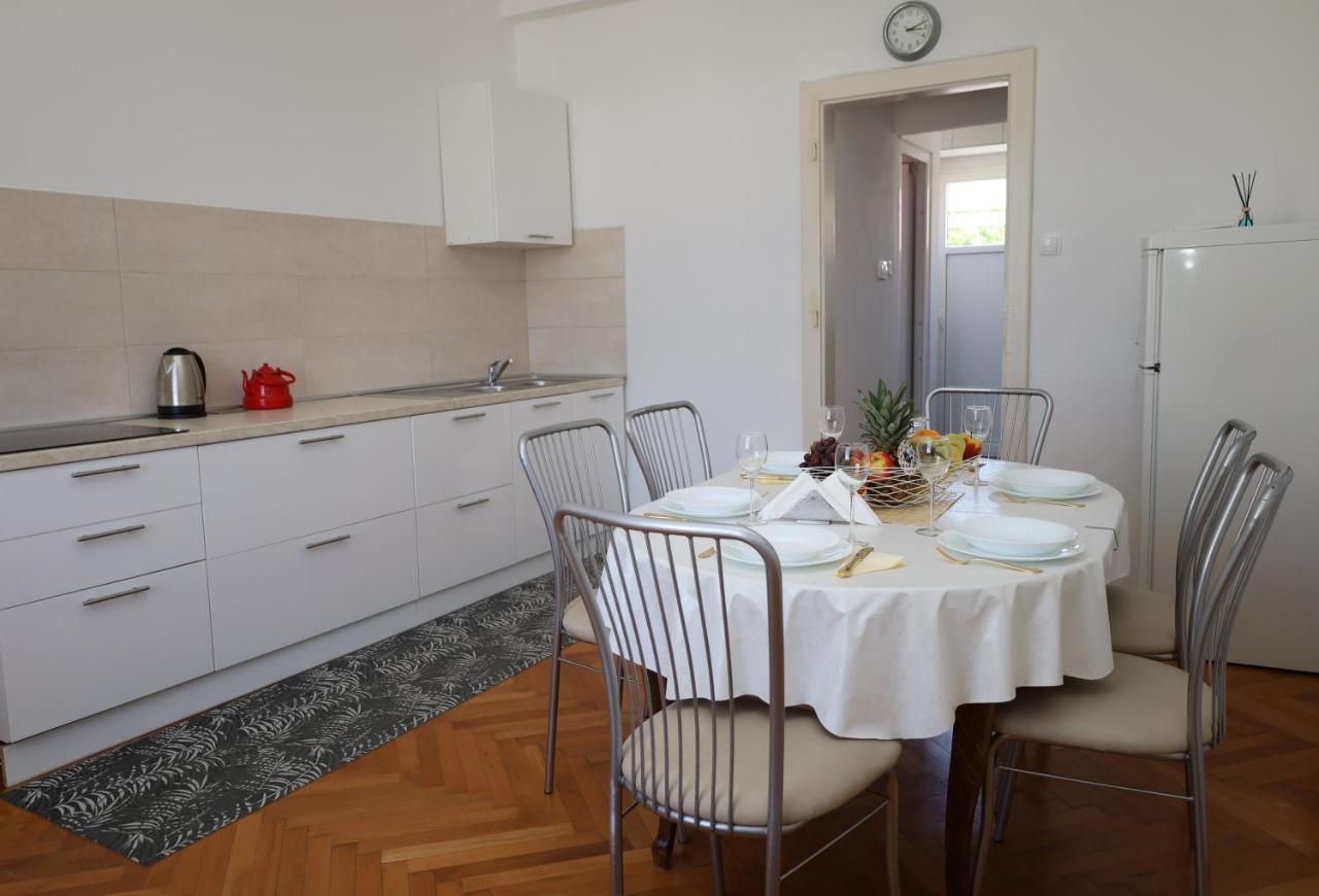Apartman Dajana Supetar Zewnętrze zdjęcie